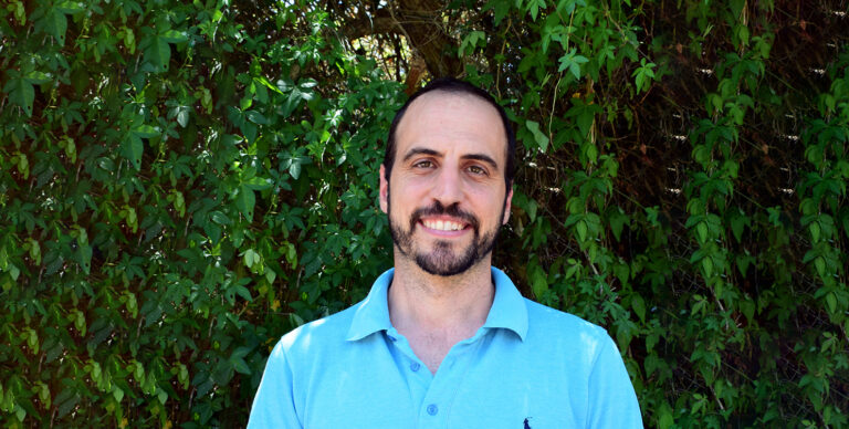 אביה נפגשת עם…